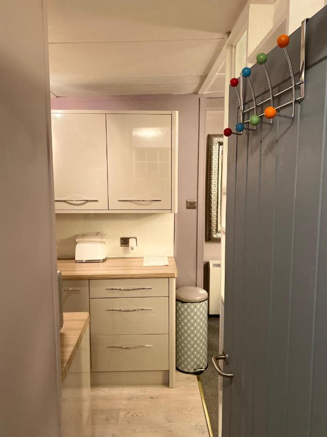 Coastal Cabin Chalet Roch Kültér fotó